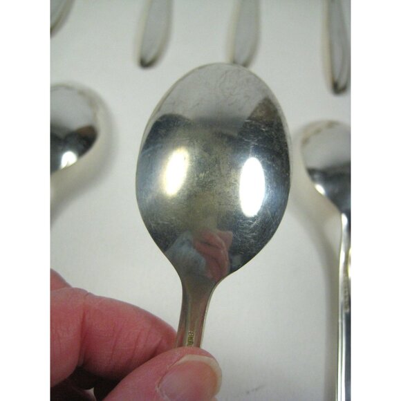 Concept Pattern 1957 Set Of 11 Supreme Silver Plate Soup Spoons Flatware - Picture 3 of 9
